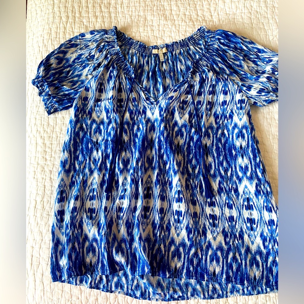 Joie blouse elastic sleeve v-neck size L